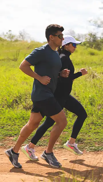 Runner using RF Supplements for endurance and hydration